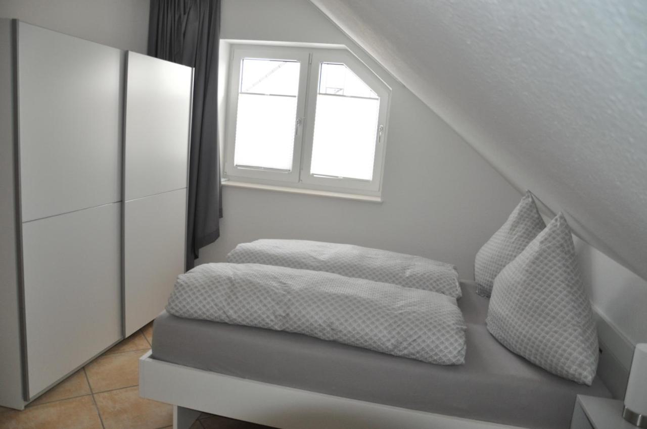 Schnurs Ferienwohnung Romerberg Bagian luar foto